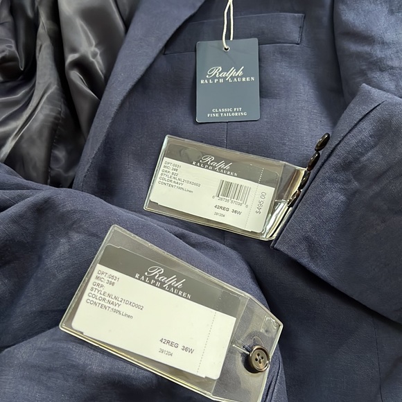 HOST PICK.Ralph Lauren Classic Fit Fine Tailoring 100% Linen Suit and Pants Set. - Picture 16 of 17